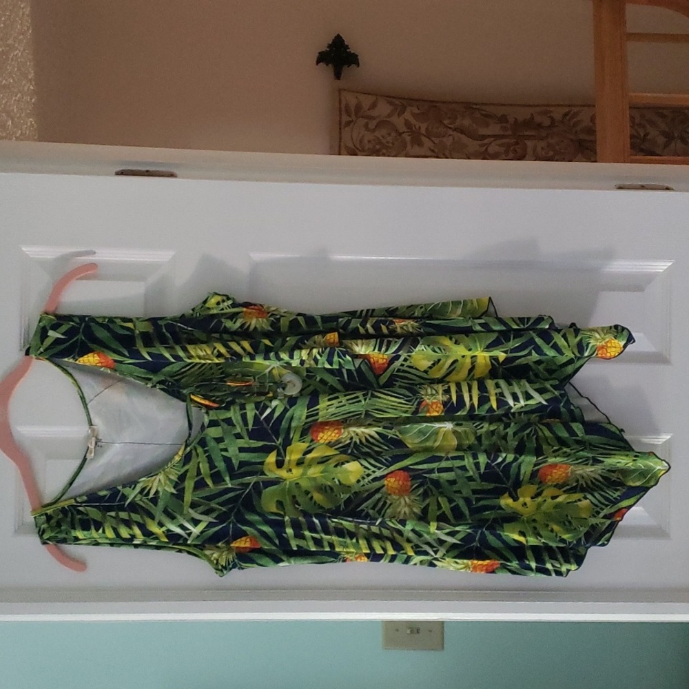 NWT Zen sleeveless top